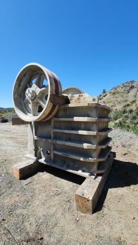 32'' x 42'' Cedarapids Jaw Crusher (3 of 5)